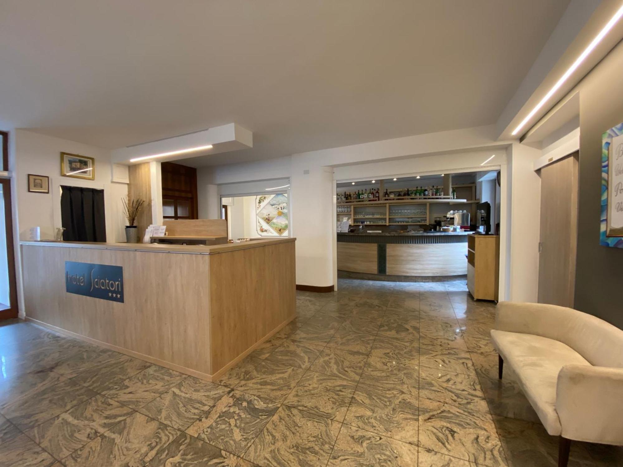 Temù Hotel Sciatori 3 Stelle Superior מראה חיצוני תמונה
